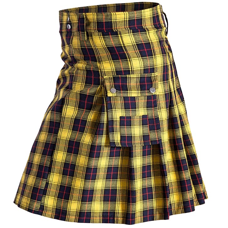 Kilt écossais vintage à poches en tissu tartan jaune et noir avec motifs rouges, vue de côté montrant la poche latérale