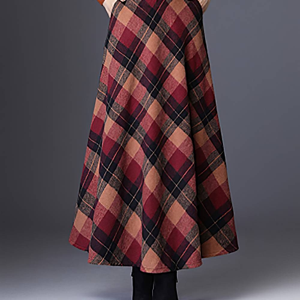 Jupe longue évasée en tissu écossais rouge et beige à motif tartan