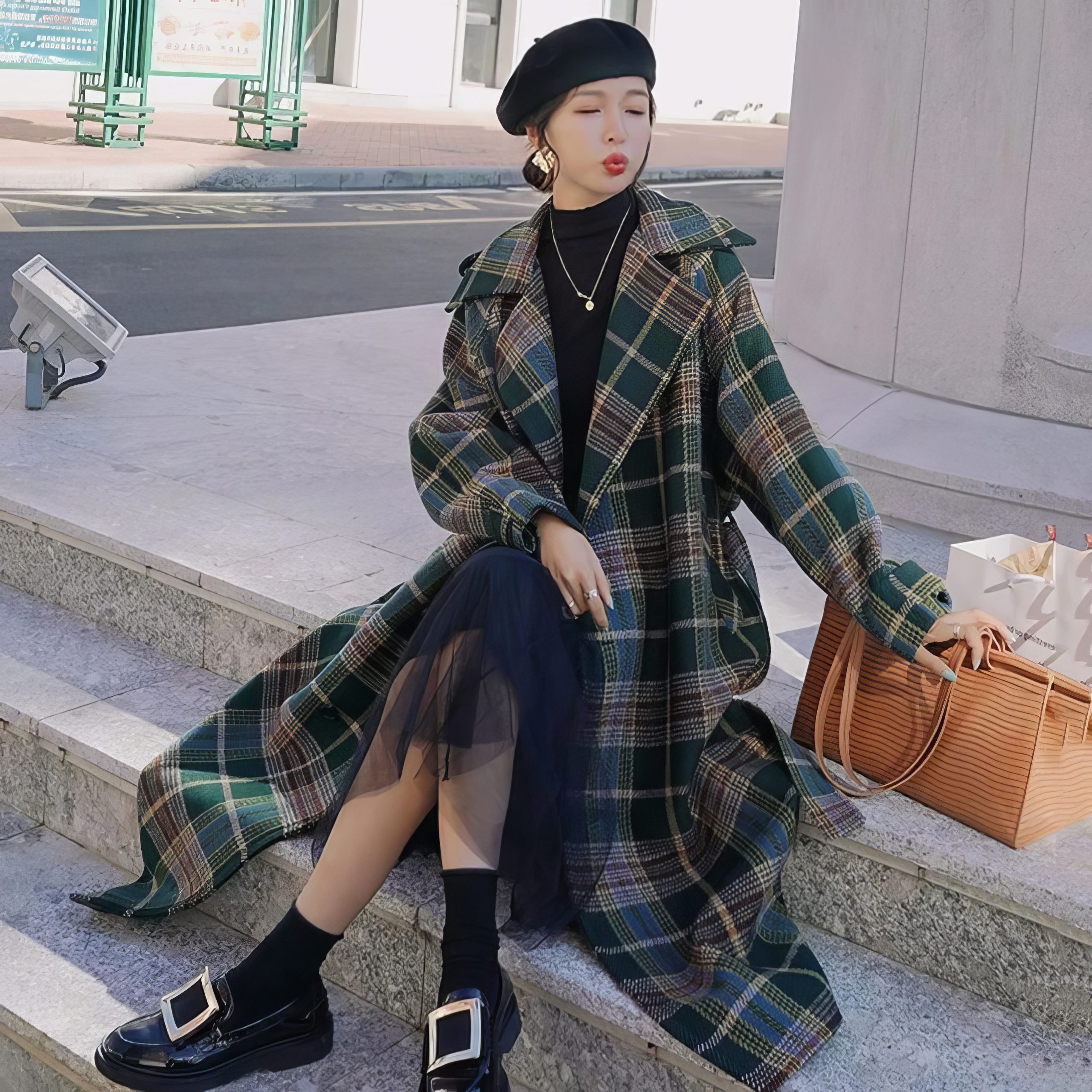 Manteau Long Écossais À Carreaux Avec Ceinture Vert Et Beige image 2